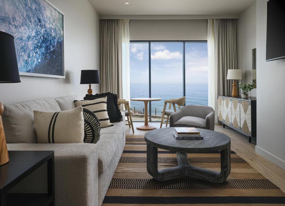 One-Bedroom Suite with Ocean View interior